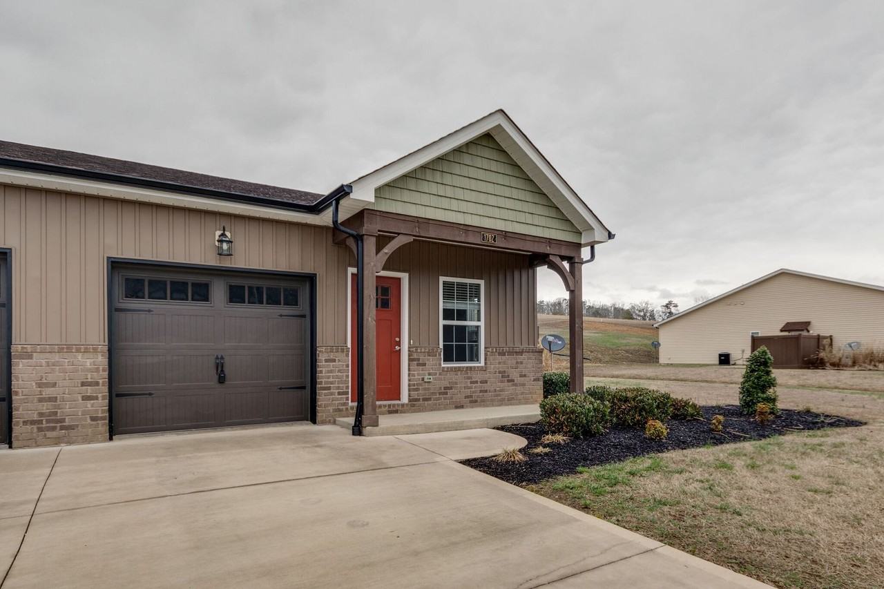 1692 Mccleary Bend Rd - Photo 4 of 13