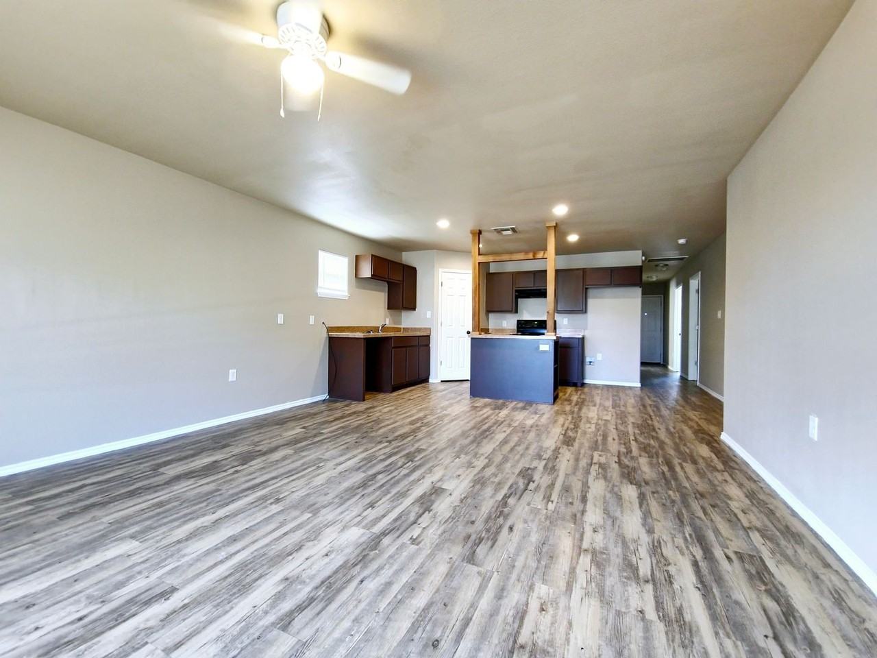 715 East Tulane Street #1 - Photo 2 of 10