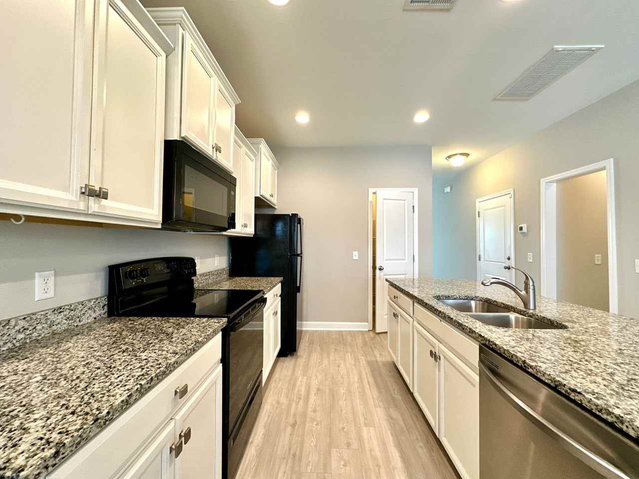 120 Kirkland St - Photo 5 of 50