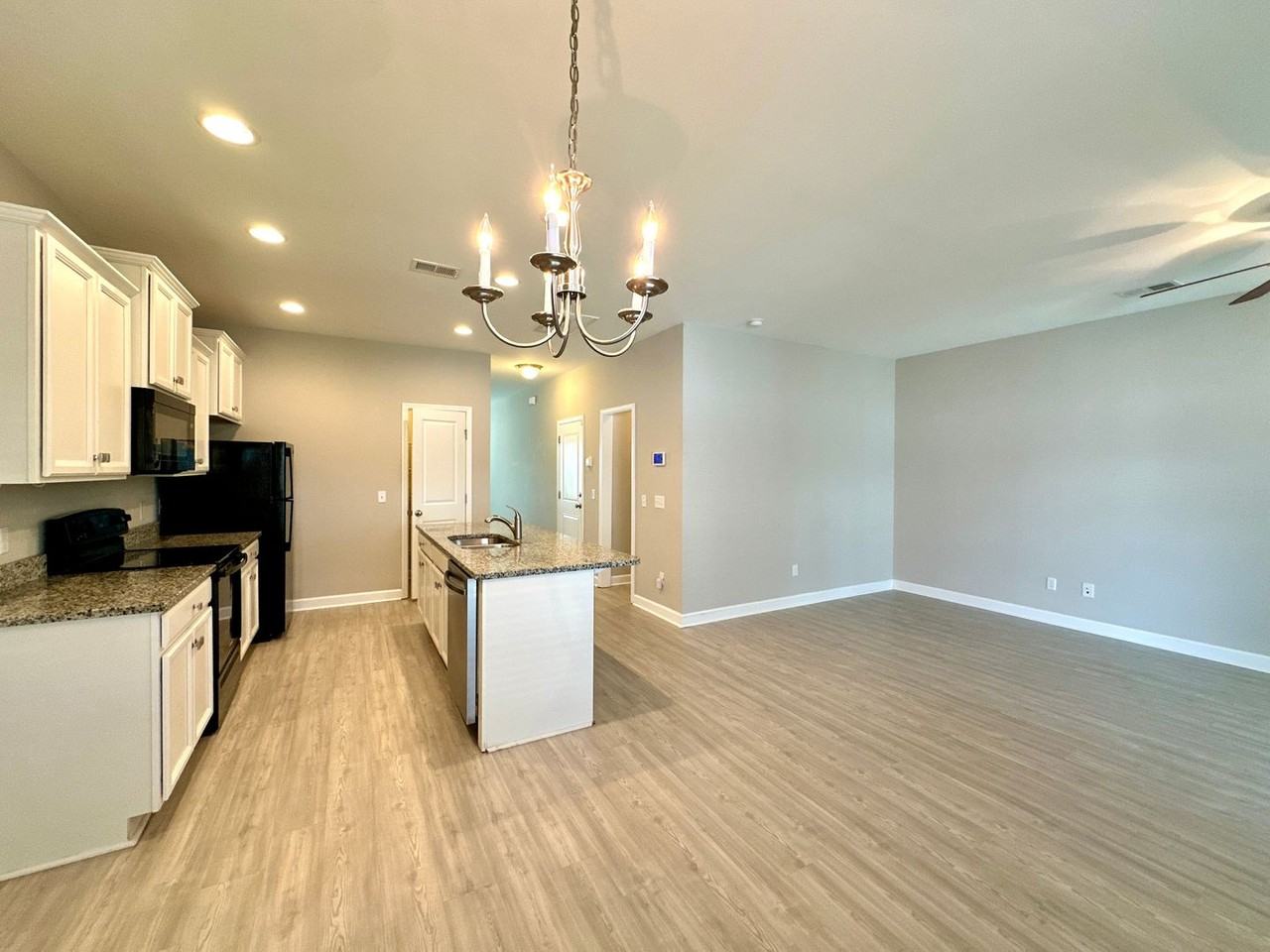 120 Kirkland St - Photo 7 of 50