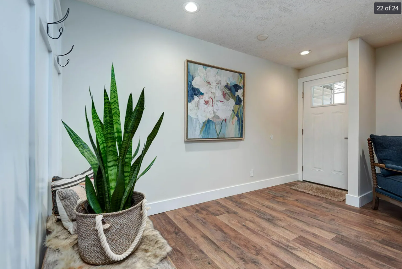 3349 South Ave - Photo 2 of 22