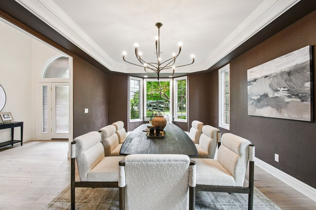 9 Covington Dr - Photo 4 of 38