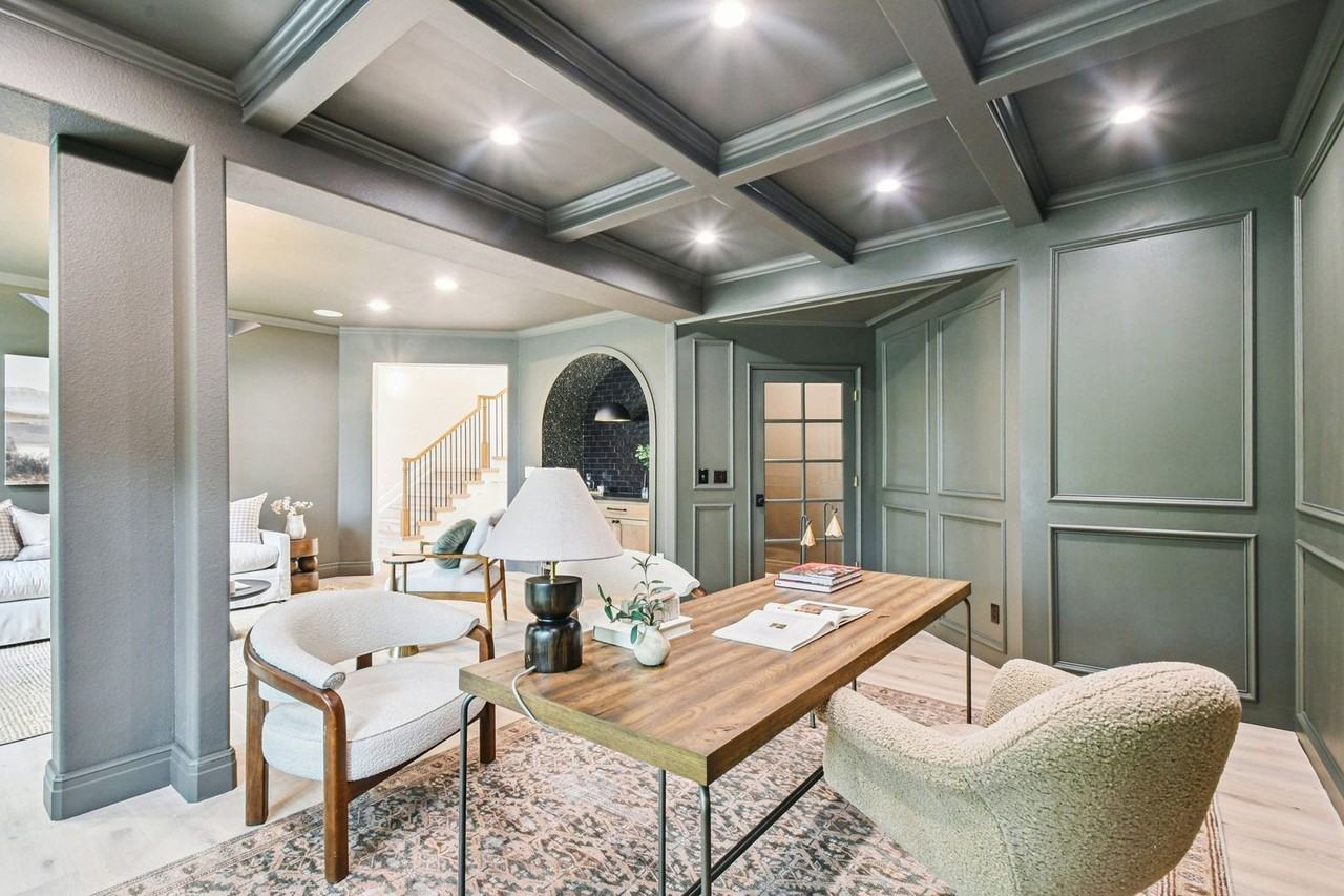 9 Covington Dr - Photo 6 of 38