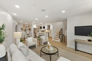 1601 Portugal St - Photo 1 of 1