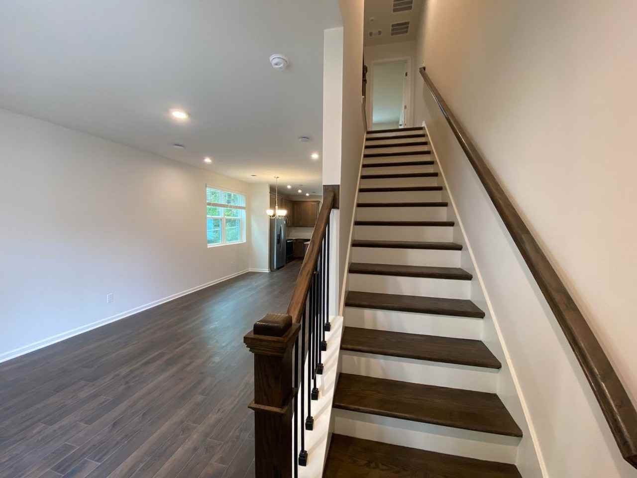 5127 Dayflower Dr - Photo 4 of 11