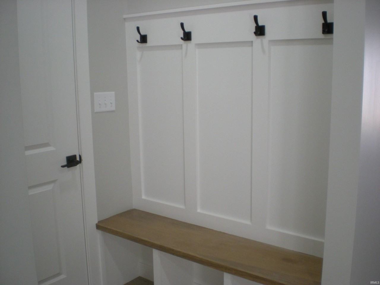 5960 N Clinton St - Photo 6 of 17