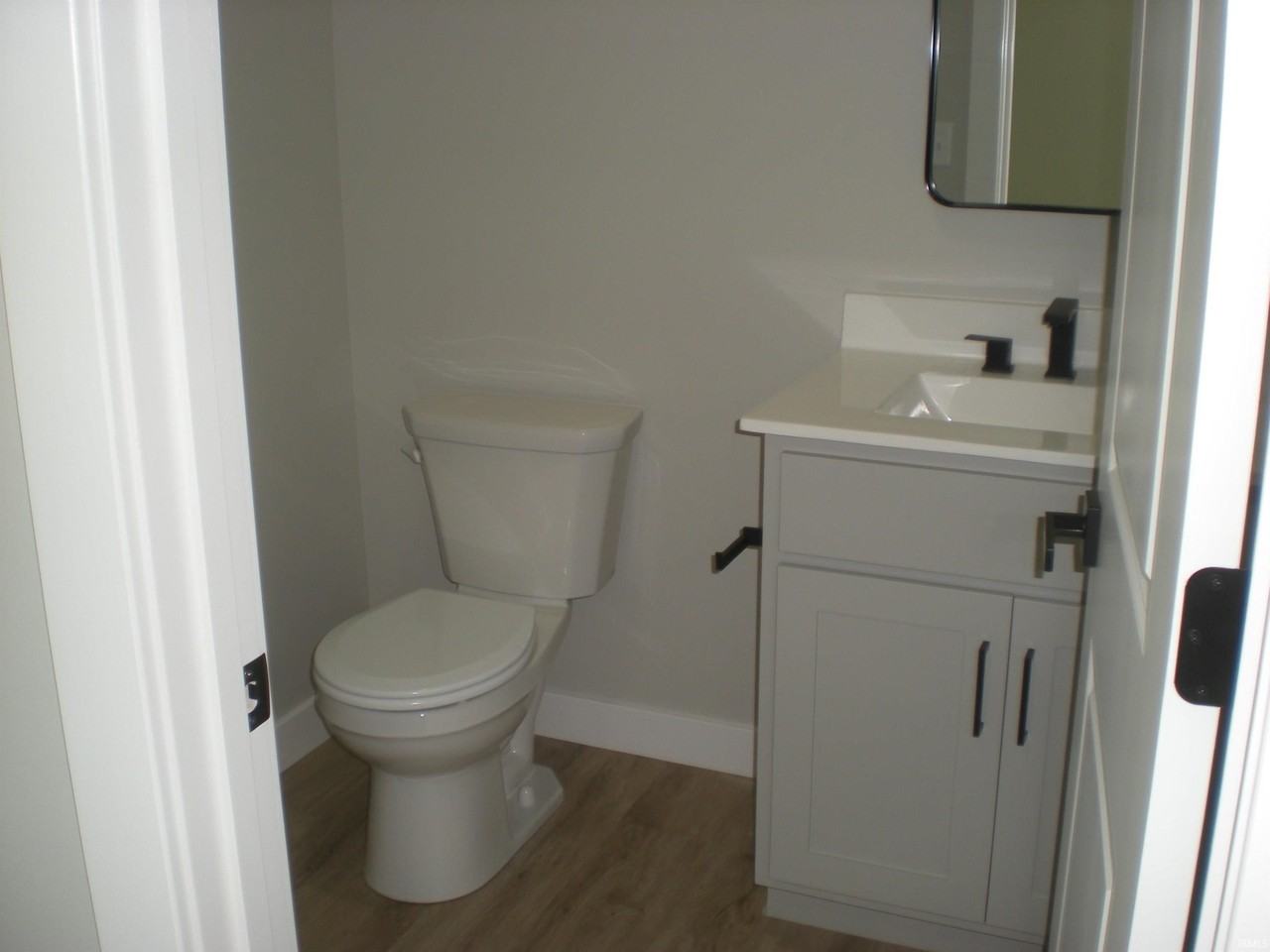 5960 N Clinton St - Photo 7 of 17