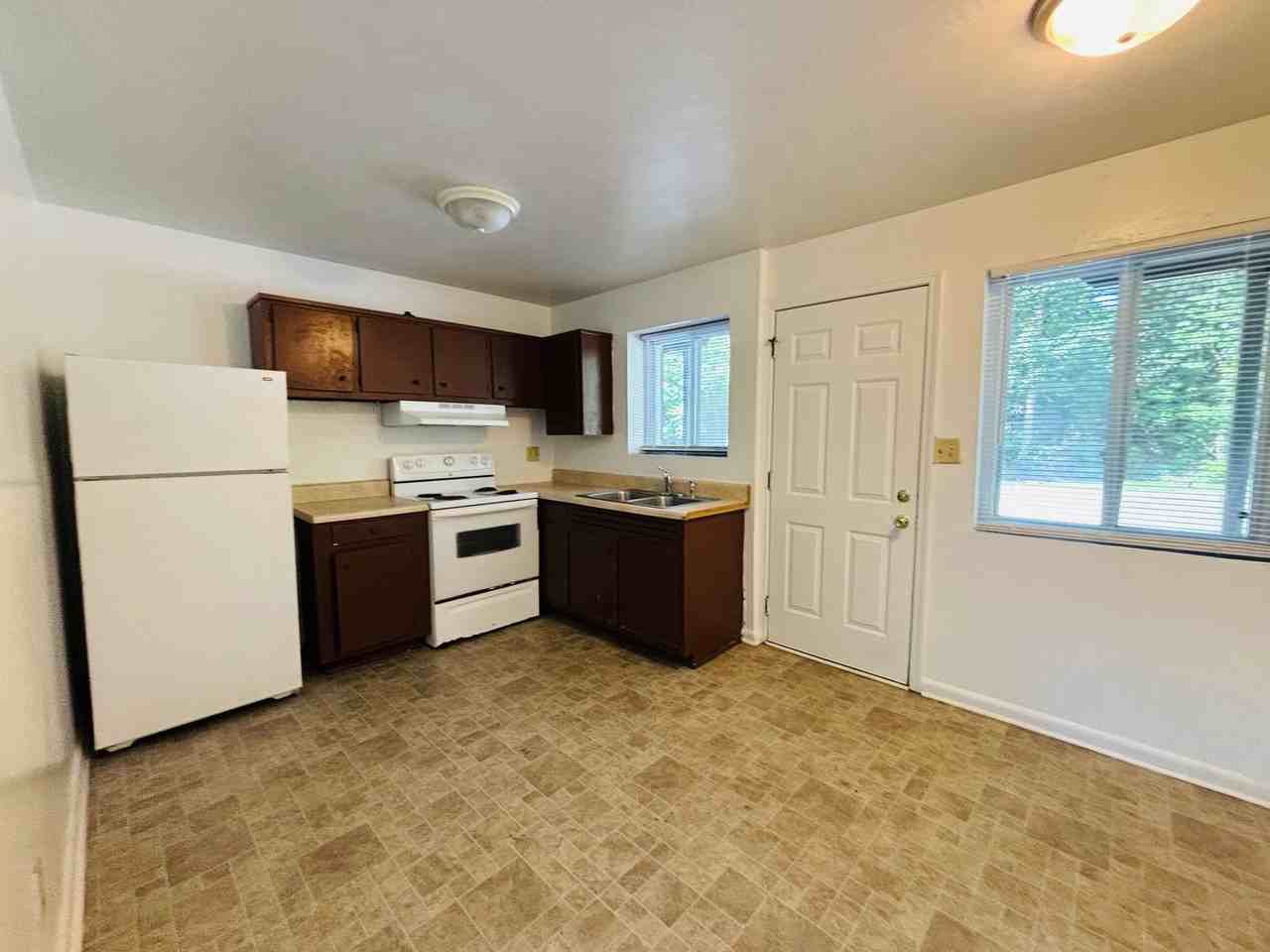 109 Northview Dr - Photo 2 of 6