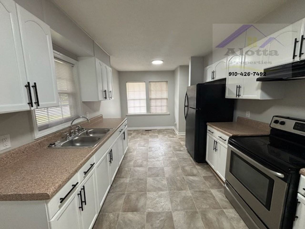 1810 Murchison Rd - Photo 3 of 10