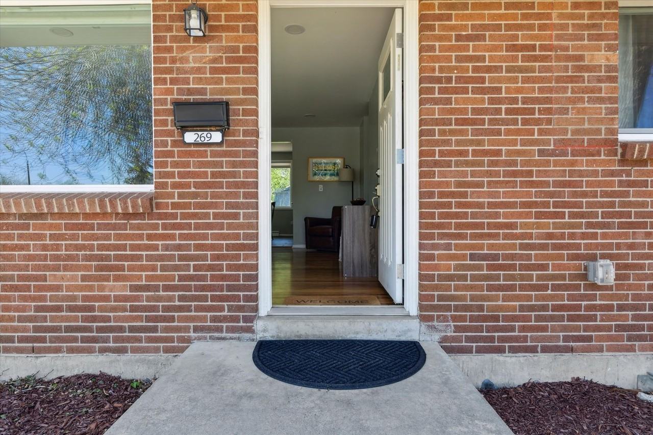 269 Beryl Way - Photo 2 of 38
