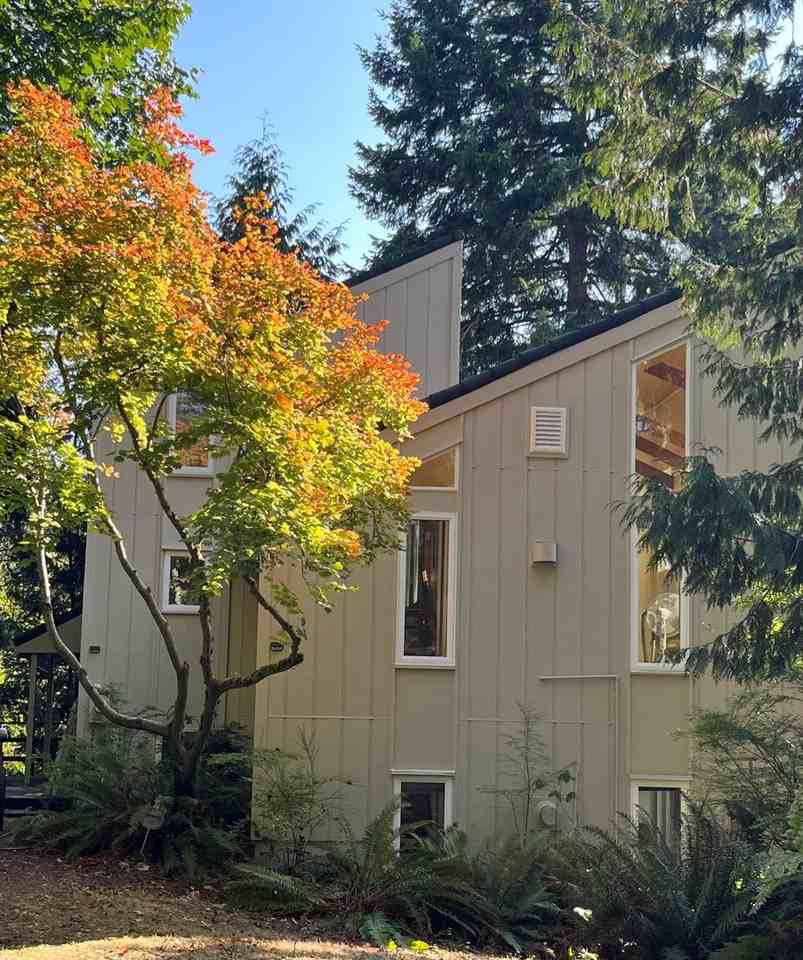 5917 Cedar Ct Ne - Photo 2 of 43