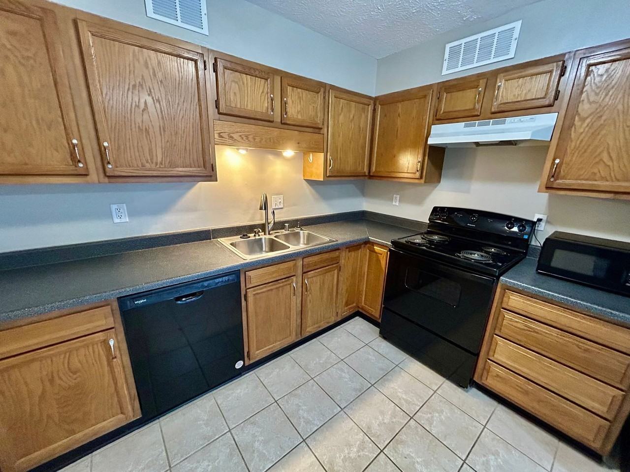 550 Darby Creek Rd #40 - Photo 7 of 19