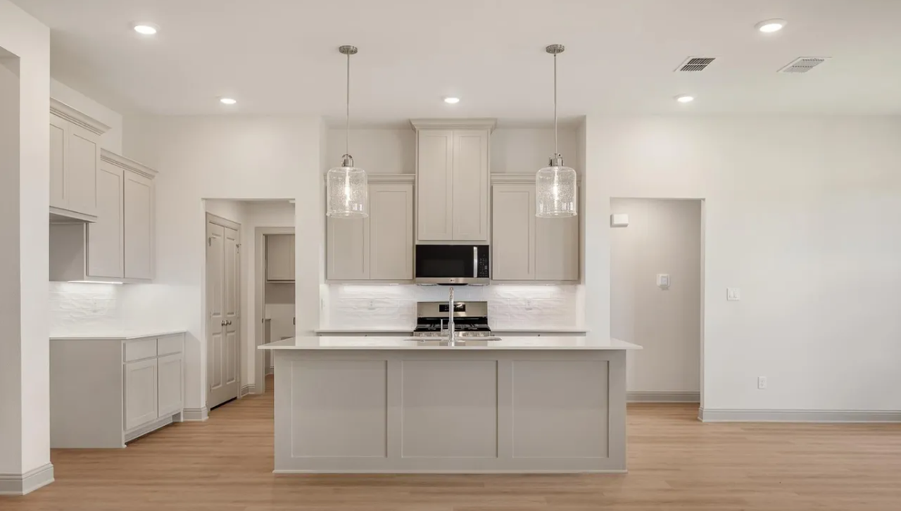 382 Mary Cir - Photo 6 of 27