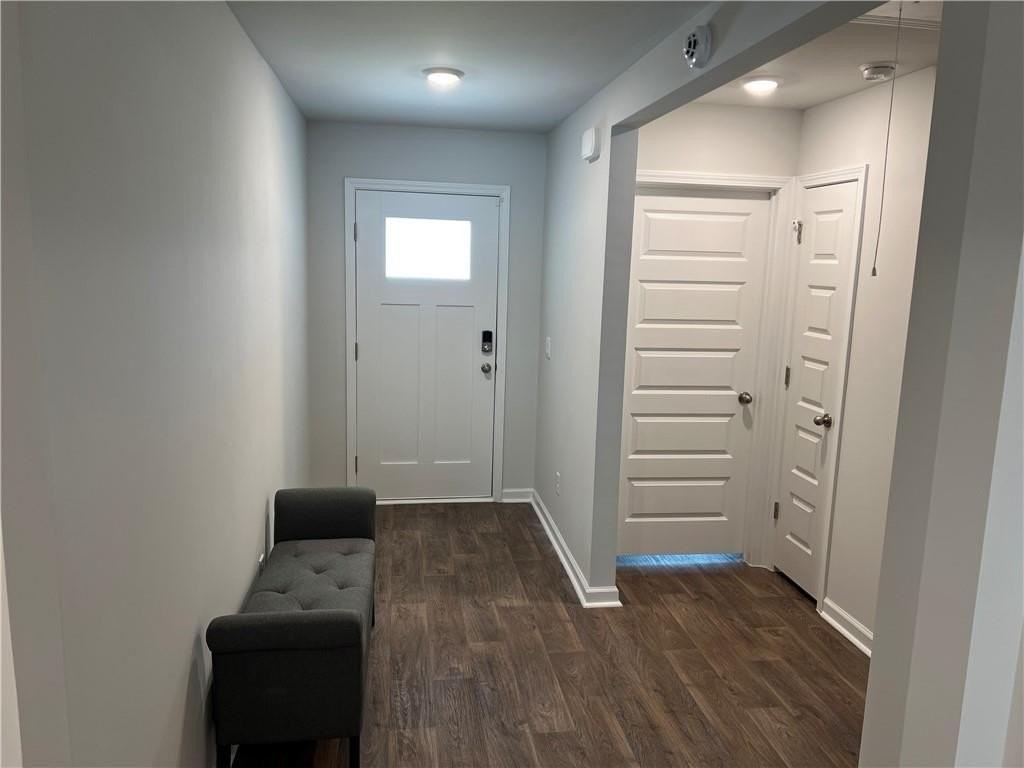 200 Elizabeth Dr - Photo 3 of 15