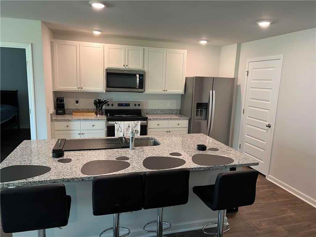 200 Elizabeth Dr - Photo 7 of 15