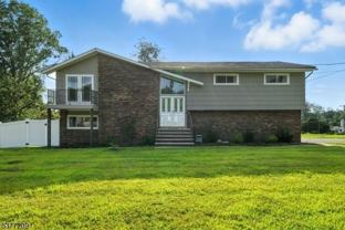 31 Crescent Dr - Photo 1 of 1
