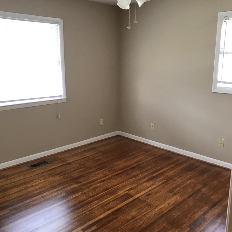 2350 Heather Way - Photo 5 of 10