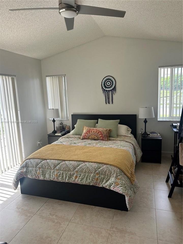 1669 Salerno Circle - Photo 6 of 16