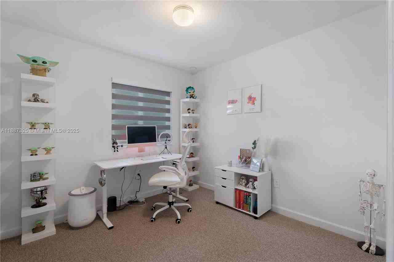 413 Nw 12th Pl - Photo 6 of 10