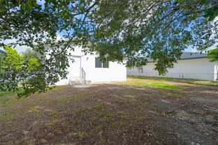 667 Nw 14th St - Photo 1 of 1