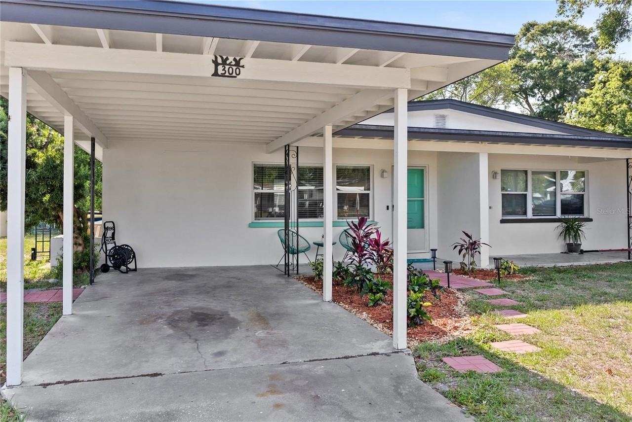 300 N Mars Ave - Photo 2 of 50