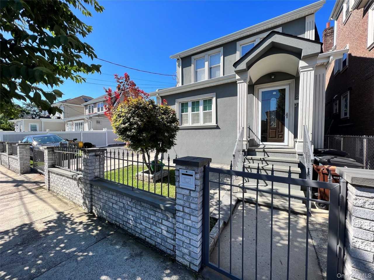 2438 93rd St #2 - Photo 4 of 10