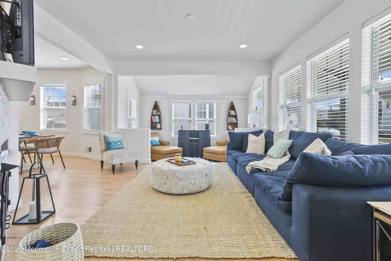 316 Park Place Ave - Photo 5 of 39