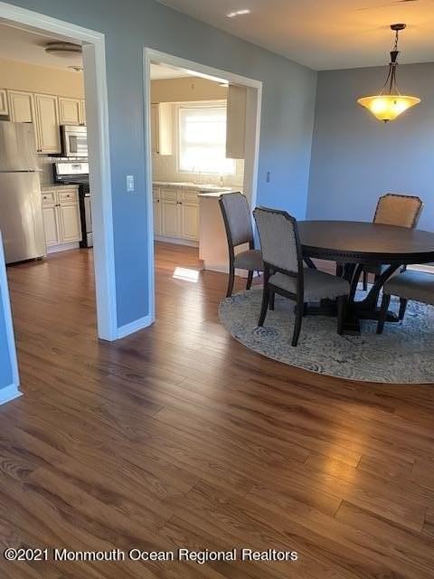 9 Howland Ave - Photo 5 of 18