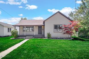 135 E Chestnut St - Photo 1 of 1
