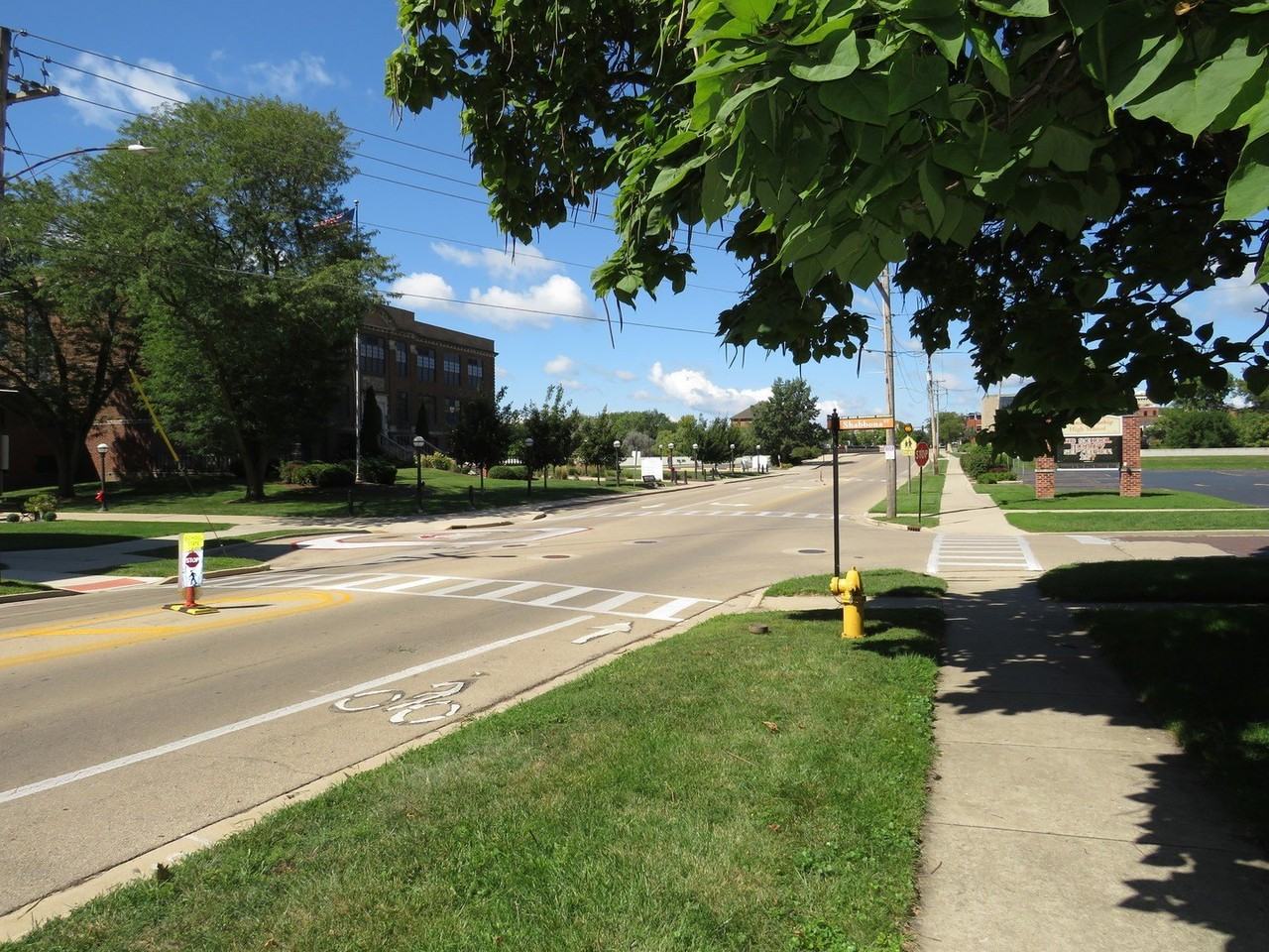 306 306 E Main Street E #B - Photo 5 of 14