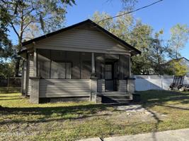 featured image of 2091 Yulee St