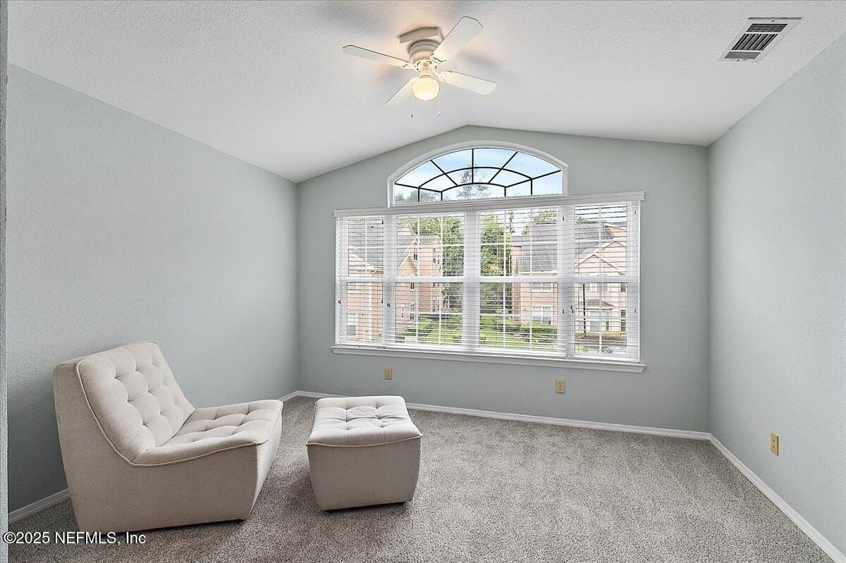 13810 Sutton Park Dr N Unit 1521 #1521 - Photo 3 of 18