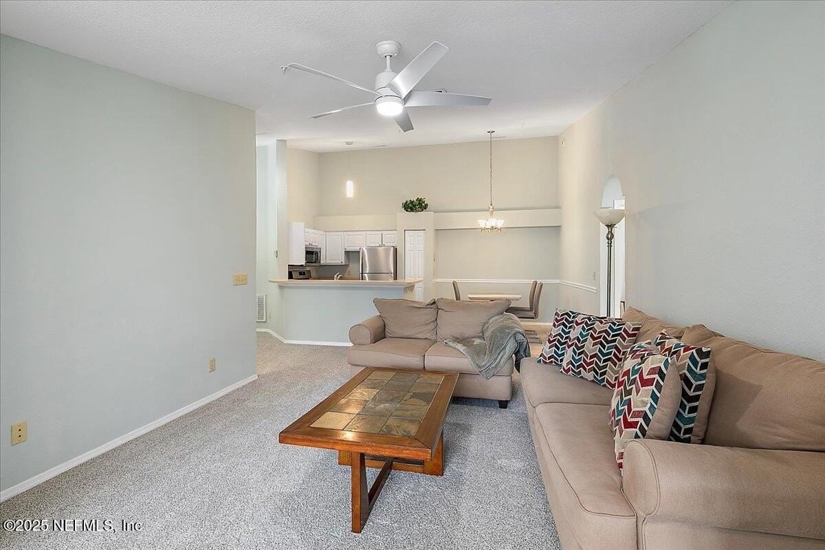 13810 Sutton Park Dr N Unit 1521 #1521 - Photo 4 of 18