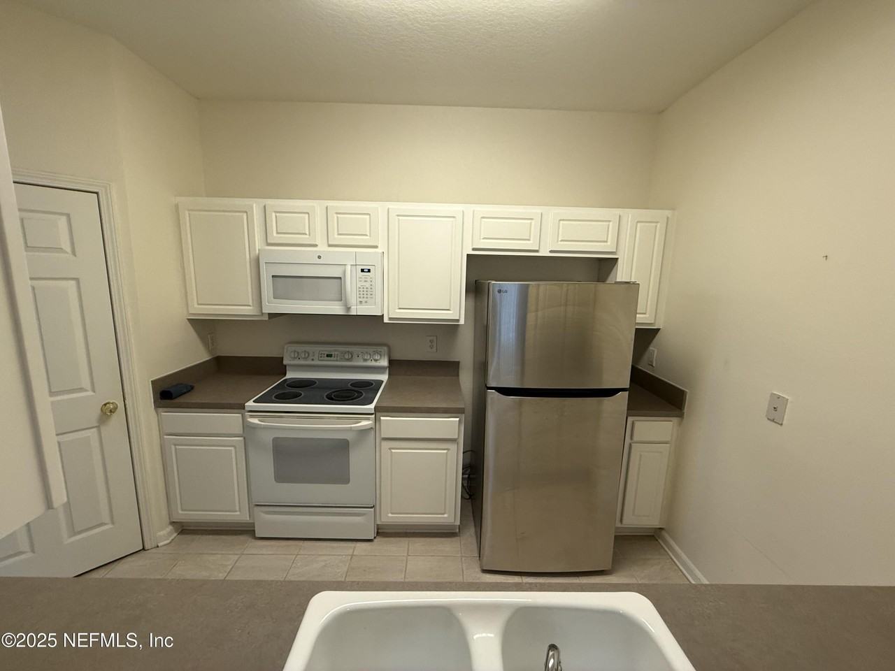 10550 Baymeadows Rd #628 - Photo 2 of 21
