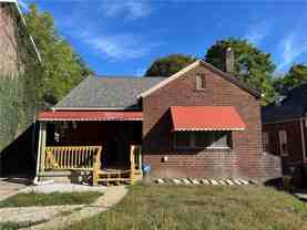 160 Roslyn Dr - Photo 1 of 1