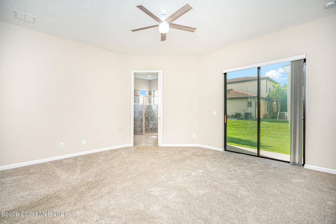 706 Lanai Circle - Photo 6 of 17