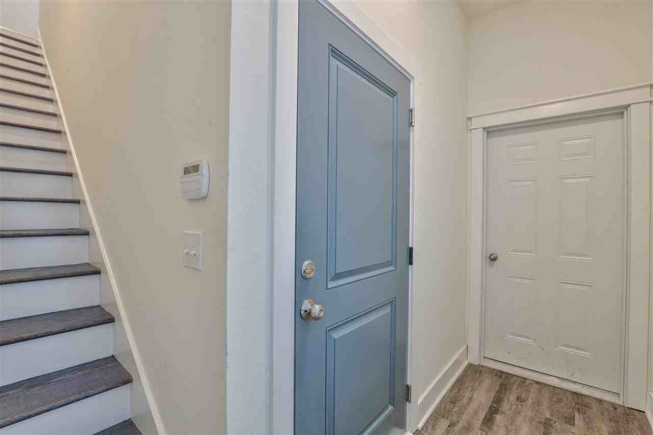 429 Saint Francis St Apt 3 #3 - Photo 5 of 17