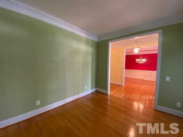 131 Barclay Valley Drive - Photo 6 of 25