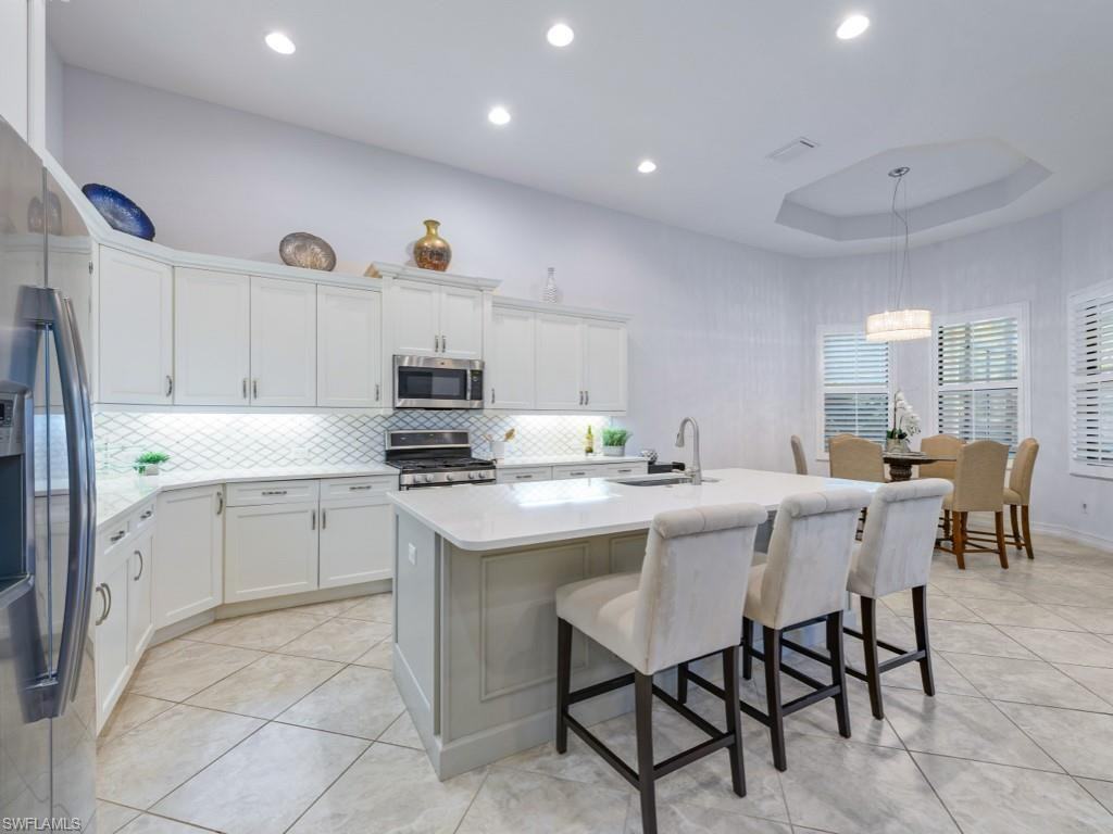 6562 Amarone Lane - Photo 6 of 23