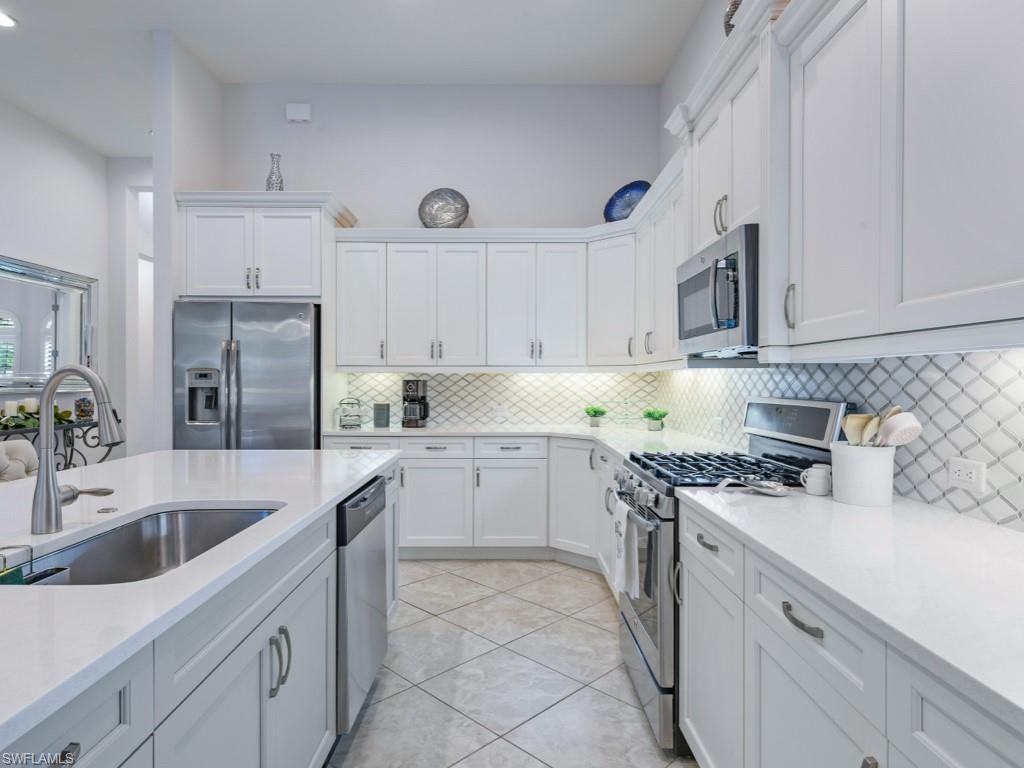 6562 Amarone Lane - Photo 7 of 23