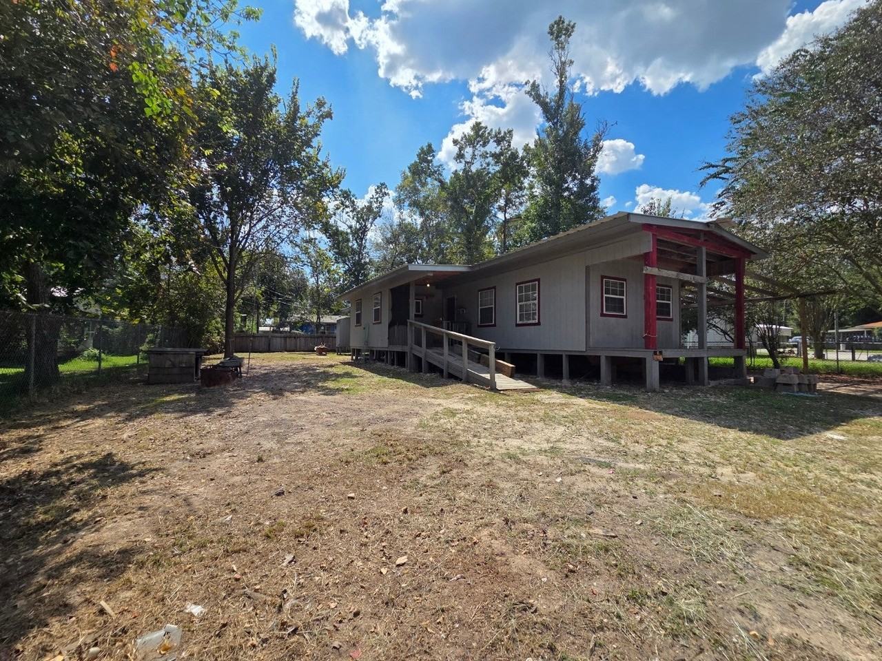 22884 Oakmont Dr - Photo 4 of 26