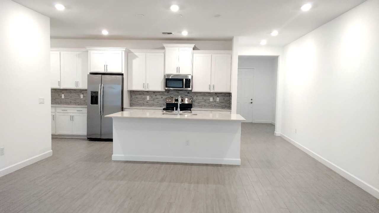 3199 Streng Ln - Photo 6 of 44