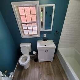 2 Lawrence St - Photo 7 of 9