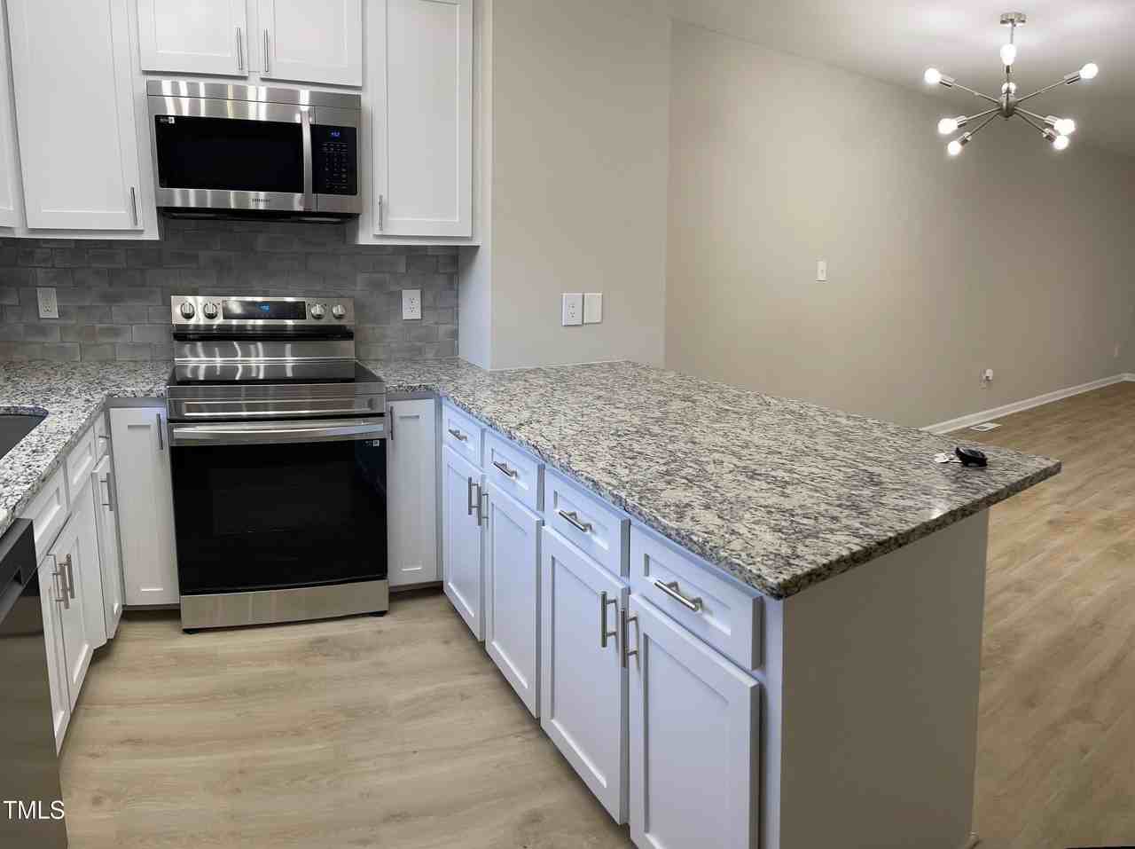 351 E Williams St - Photo 4 of 24