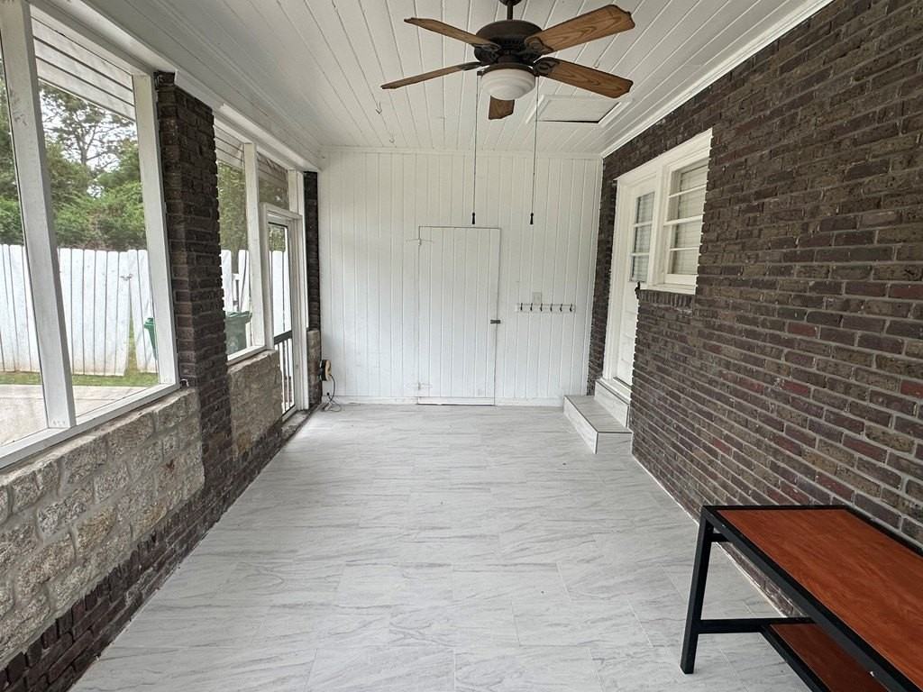 2208 White Oak Dr - Photo 2 of 23