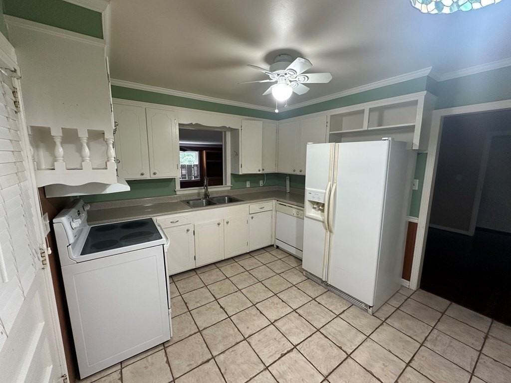 2208 White Oak Dr - Photo 5 of 23