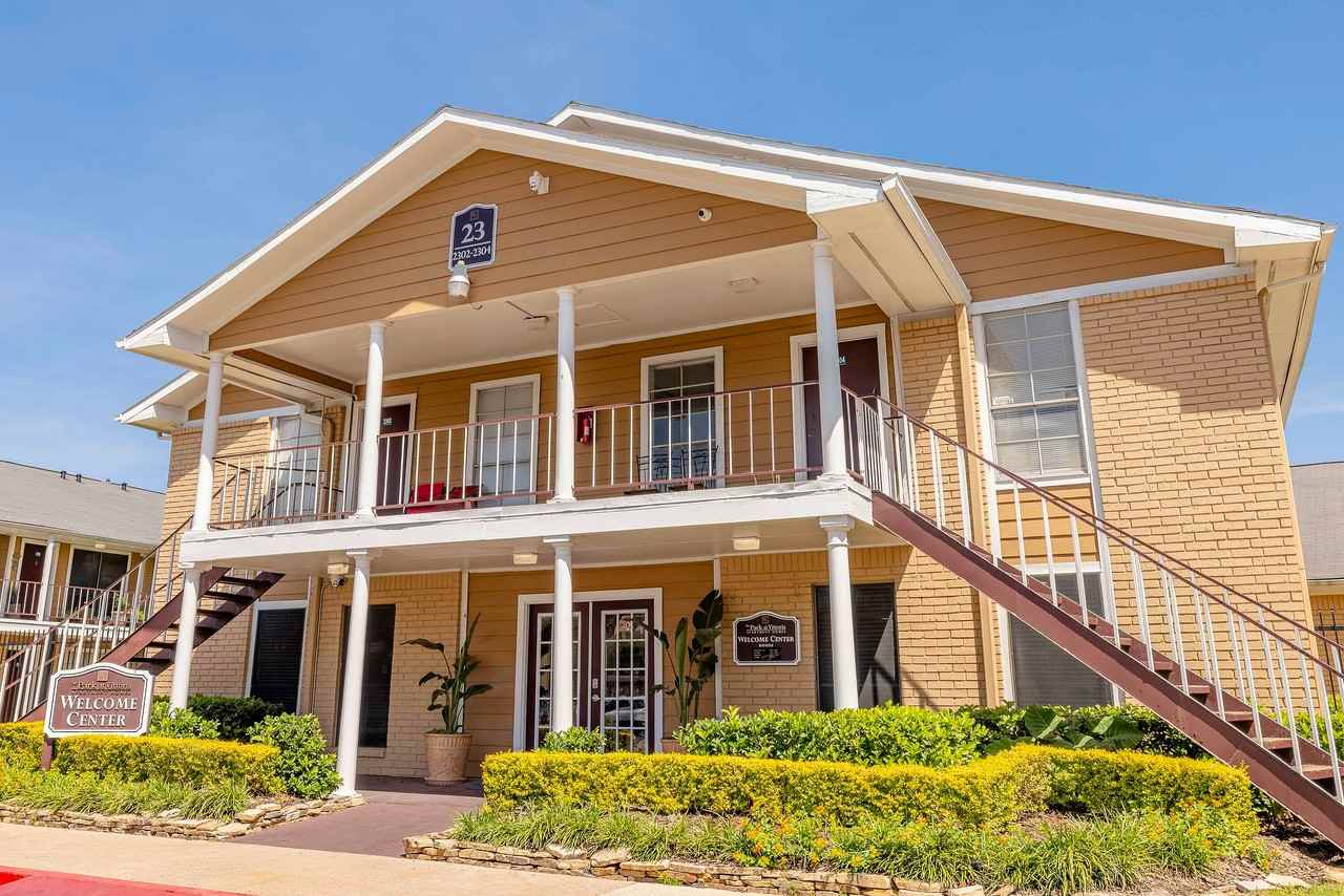 The Park at Vittoria - Photo 7 of 50