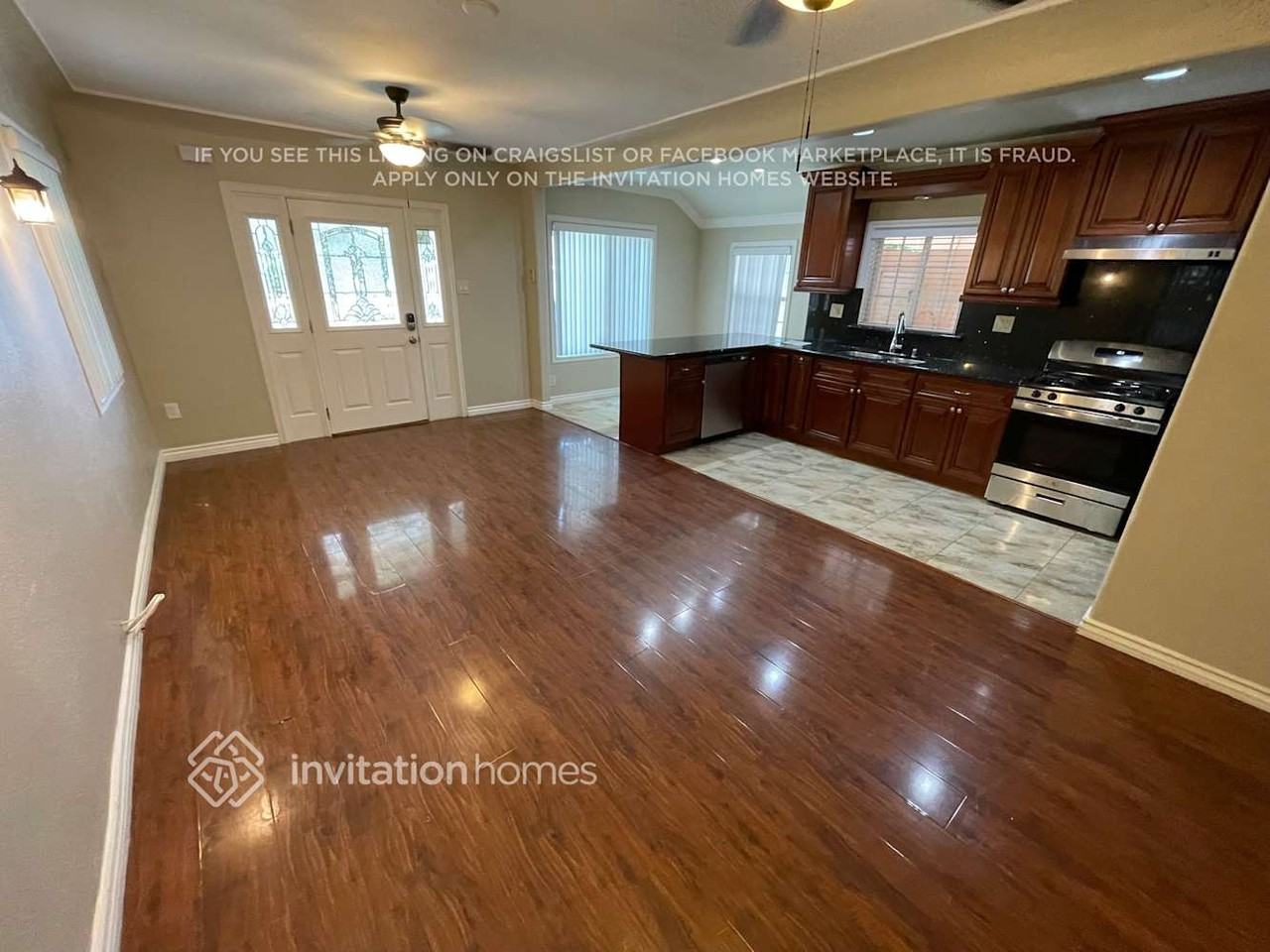 260 E Plenty St - Photo 5 of 15