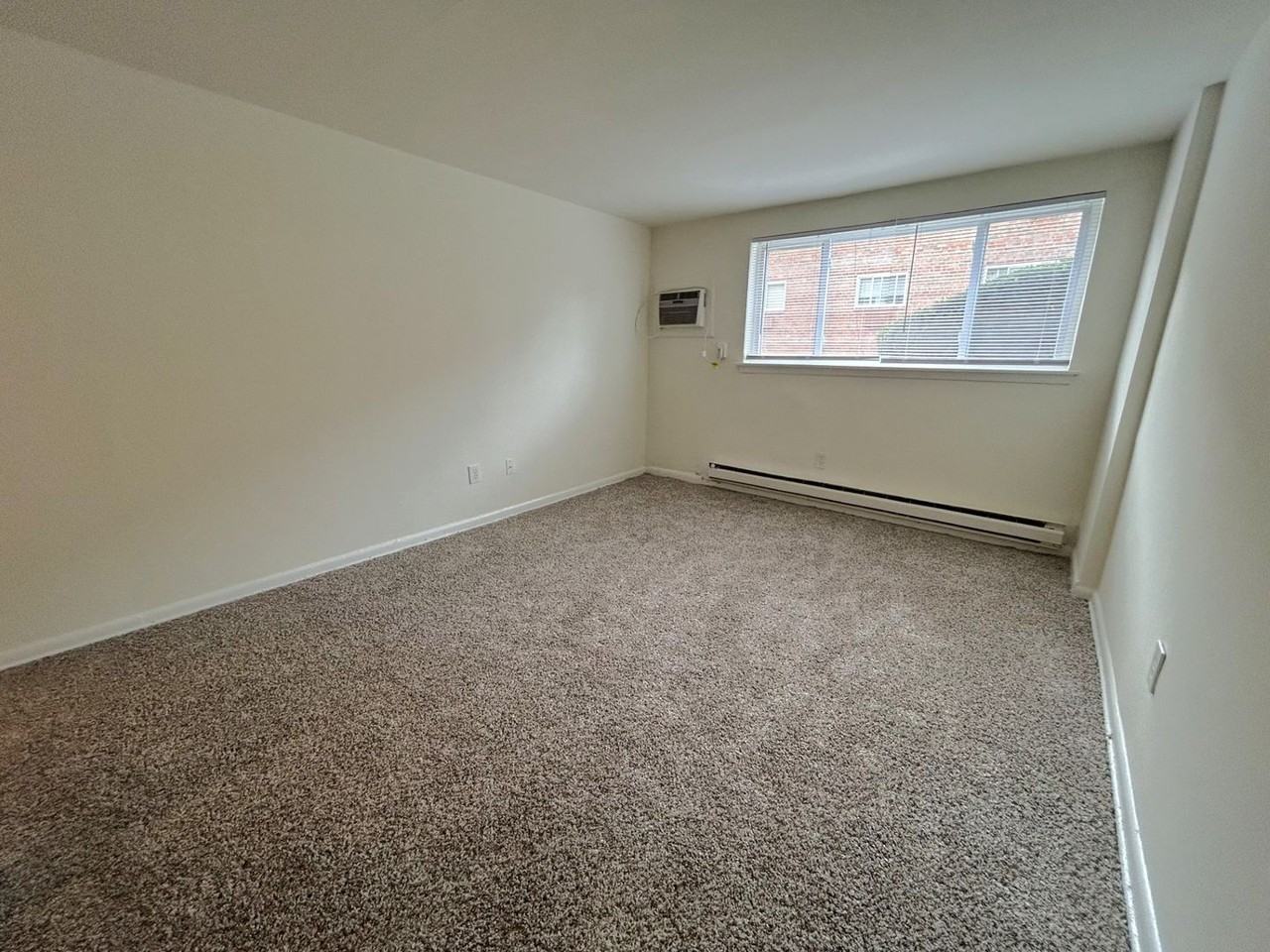 Oakwood Apartments - Photo 7 of 20