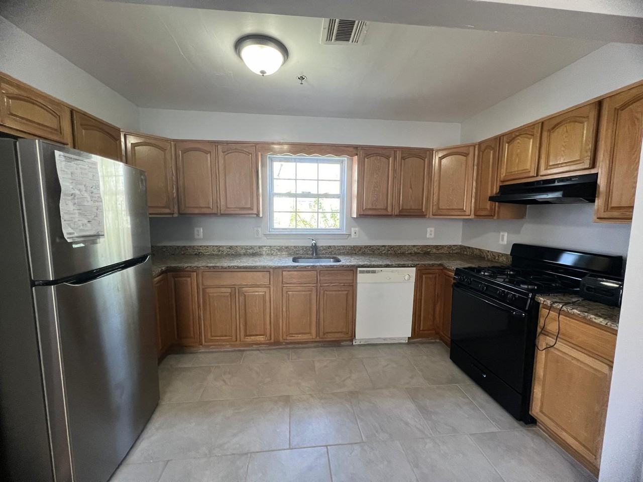 28 Kent Street #2 - Photo 2 of 10